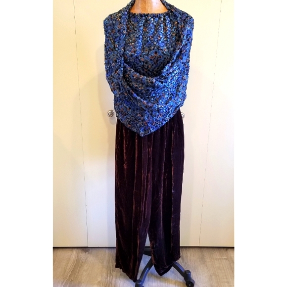 Original Design, Silk Devore Velvet Camisole and Cowl Wrap - Picture 3 of 9